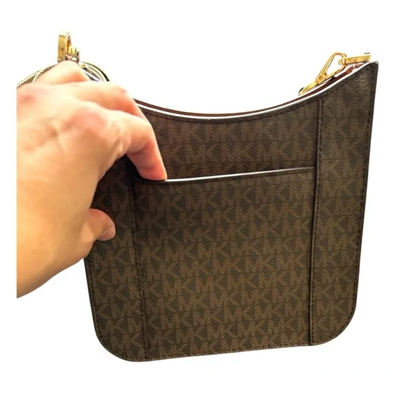 Briley Small Logo Messenger Bag NWT VS0013 - Picture 7 of 11